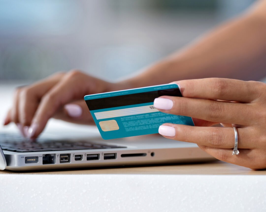 Solutions de Paiement en Ligne en Afrique, Par LocalHost Digital